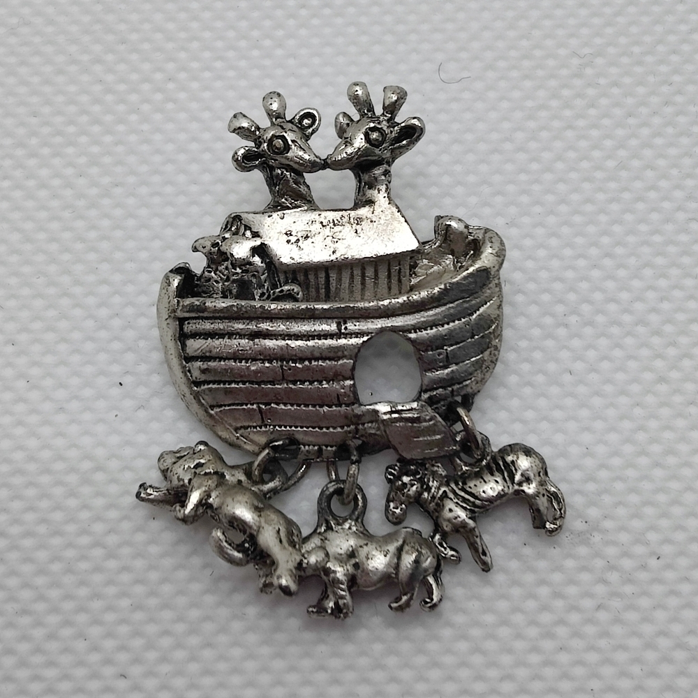 Vintage 80s Noah’s Ark Christian Bible Pewter Signed Broach Jewelry Pin Gift